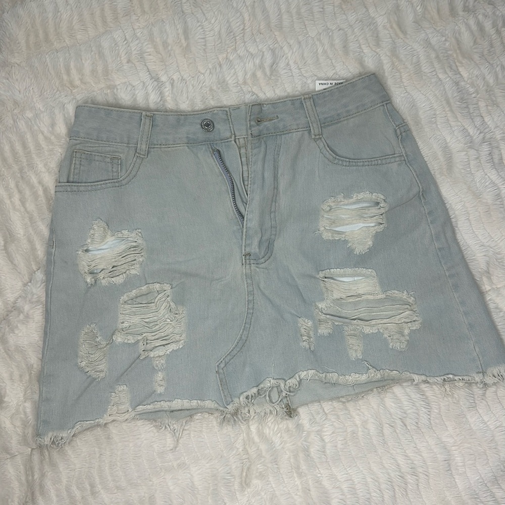 Denim ripped skirt